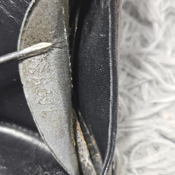 Umberto Raffini Womens Size 8-9/ 9.8 Inch Black Leather Slip On Pumps Shoes READ - Picture 5 of 9